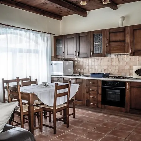 Villa Niriides Old Listing